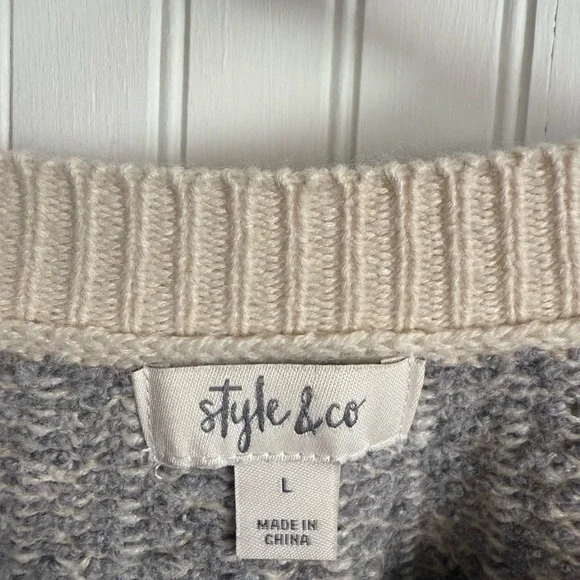 Style & Co. Navy and Cream Sweater Size L with Yellow Accents - Picture 3 of 9